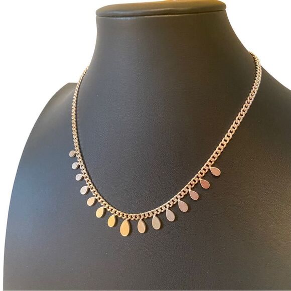 Matte Silver Petal Charm Collar Necklace. - Picture 3 of 5